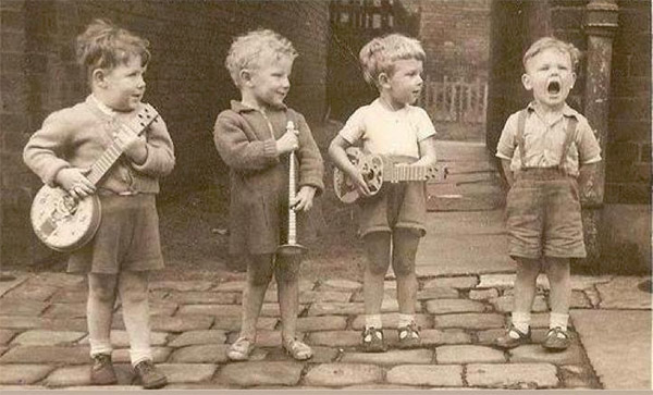 ni&ntilde;os cantores